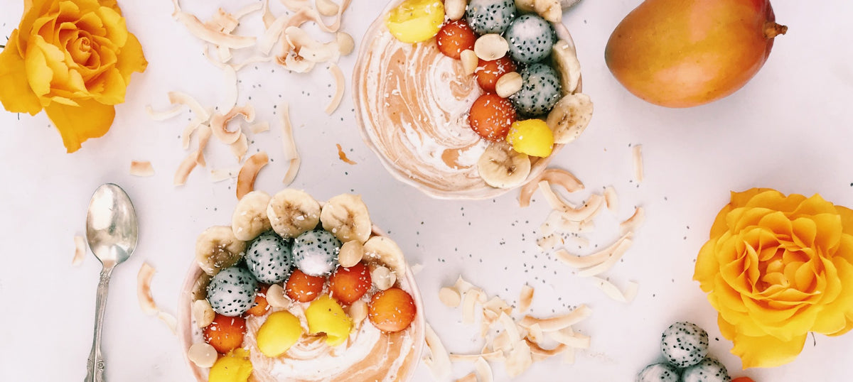Tropical Paradise Smoothie + Tips For Gorgeous Food Pics